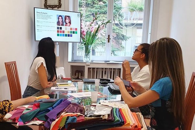 1-Day Personal Fashion Styling Course for Women - The Course Conversation Over Drinks: Turning Notes into a Plan