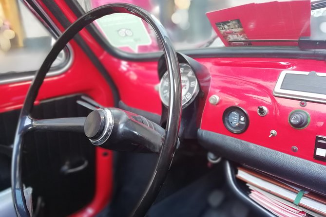 2 hour Vintage Fiat 500 Central City Tour in Milan - Art and Design District: start with Milan’s modern-to-old bridge