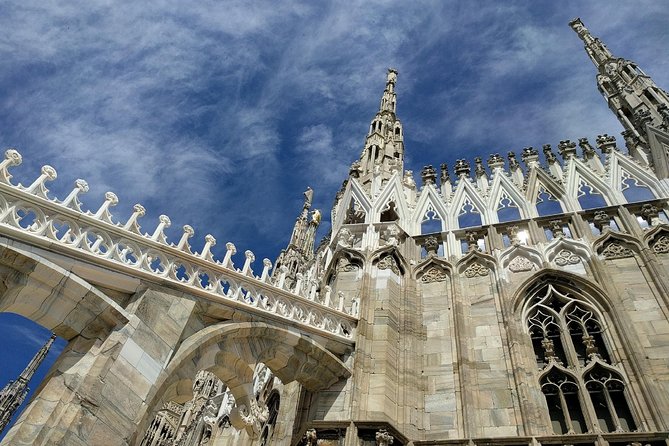 2-hours Duomo of Milan guided experience with entrance tickets - Duomo di Milano inside: how the guide helps you see what matters