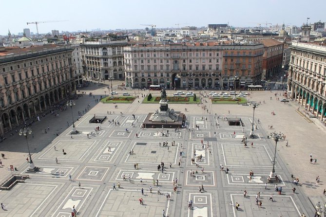 2-hours Duomo of Milan guided experience with entrance tickets - When priority entry helps—and when you should expect delays