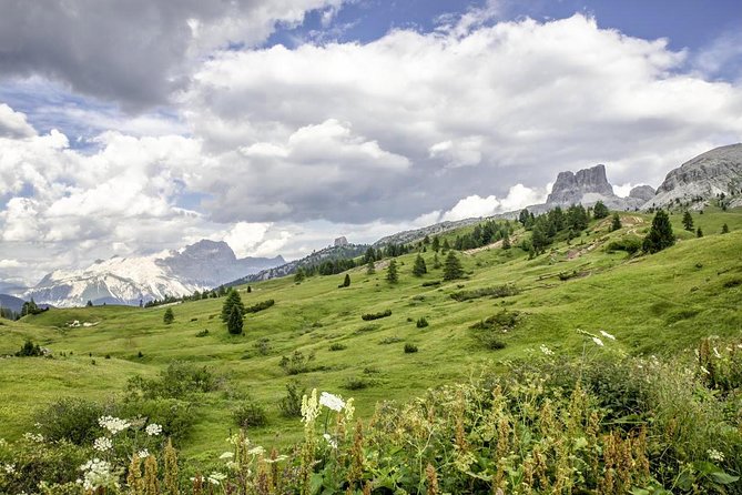 4-Day Scenic Dolomites Tour from Milan - Lake Misurina and Tre Cime views: the Dolomites look instantly dramatic