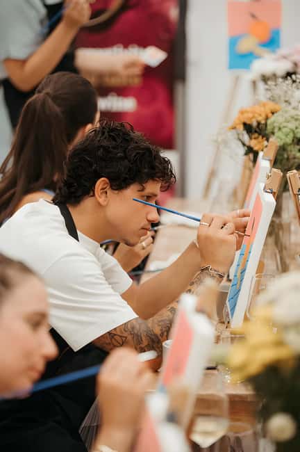 Art and Wine Lab painting experience in Venice and Milano - Why Paint and Sip in Venice and Milan is a great use of your evening