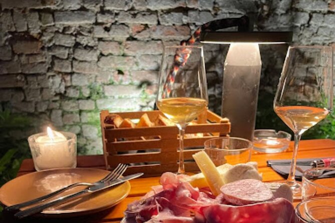 Bar Hopping in Milan - Stop 2: Duomo di Milano photo break and your first real vibe shift