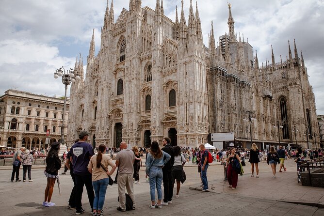 Best of Milan Small-group Walking Tour with Duomo visit - Via Dante: a pedestrian street mood check