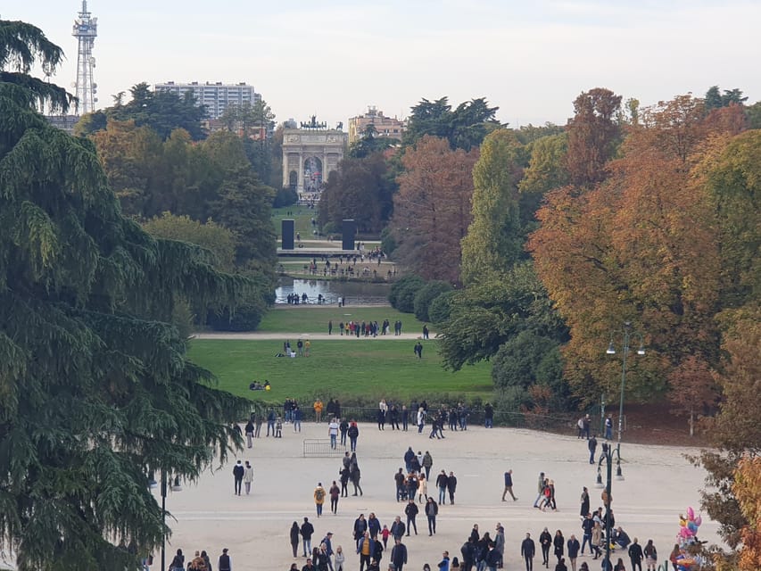 Branca Tower and Sforza Castle Guided Tour - Sforza Castle with a local guide: what the fortress connection is