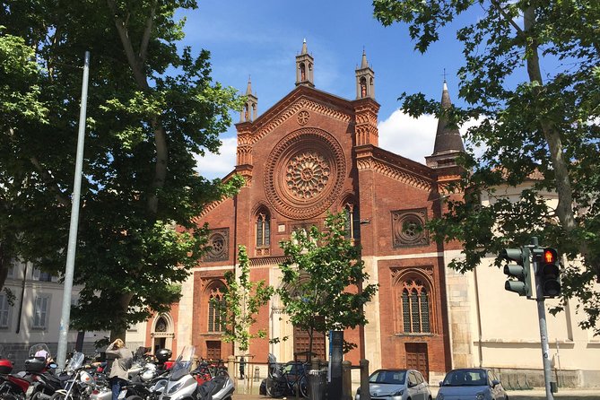 Brera district & Pinacoteca 2-hours guided experience with entrance tickets included - Brera after the tour: What to do with the extra time you’ll probably want