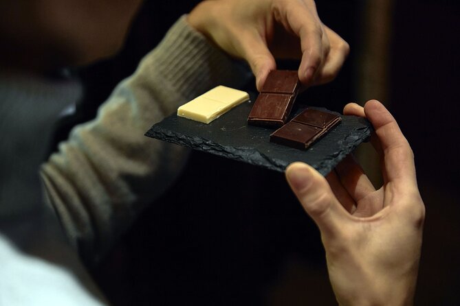 Chocolate Experience at La Fabbrica del Cioccolato in Milan - Laboratory area: shell separation and slow stone grinding