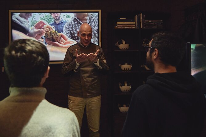 Chocolate Experience at La Fabbrica del Cioccolato in Milan - VR 360 sensory room: Peruvian cacao, harvesting to drying