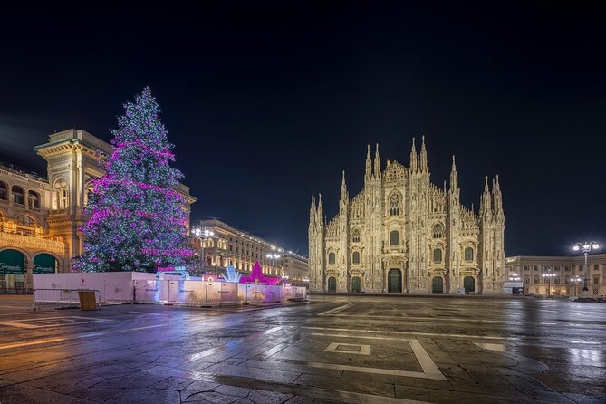 Christmas Time in Milan Walking Tour - Galleria Vittorio Emanuele II: Christmas tree, dome lights, and a perfect indoor-to-outdoor flow