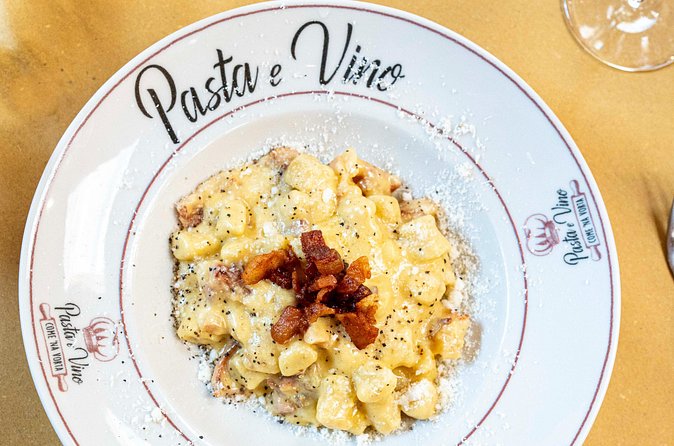 Come Na Vorta cooking experience in Milan - Who should book this cooking class in Milan?