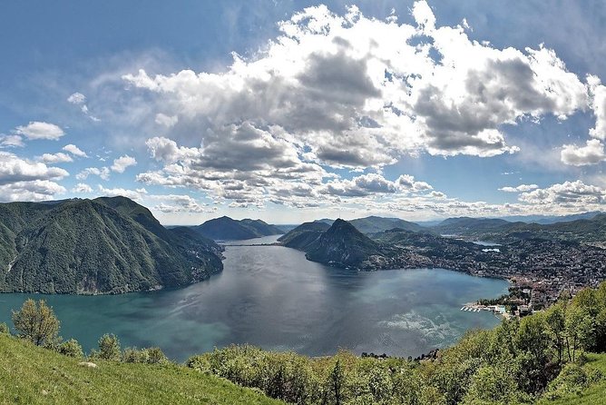 Como, Bellagio & Lugano Day Tour with Lake Cruise - Como in an hour: classic squares and lakefront breathing room