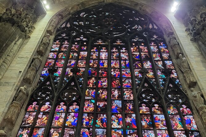 Duomo Di Milano Guided Tour - Where to meet in Piazza del Duomo and how to find the group fast