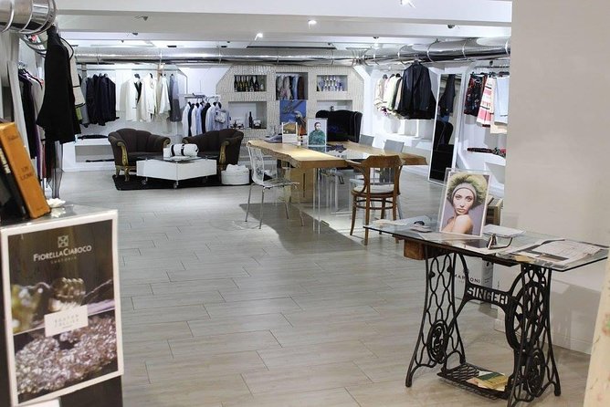 Fashion Workshop in Atelier and Fashion District Tour - Why the private format matters in a fashion tour