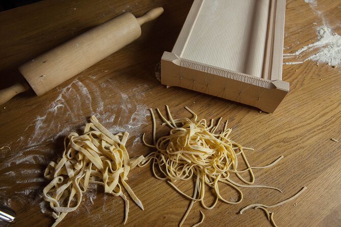 Fresh Homemade Pasta and Tiramisu Cooking Class in Milan - Finishing with Tiramisu: Learning the Original Method