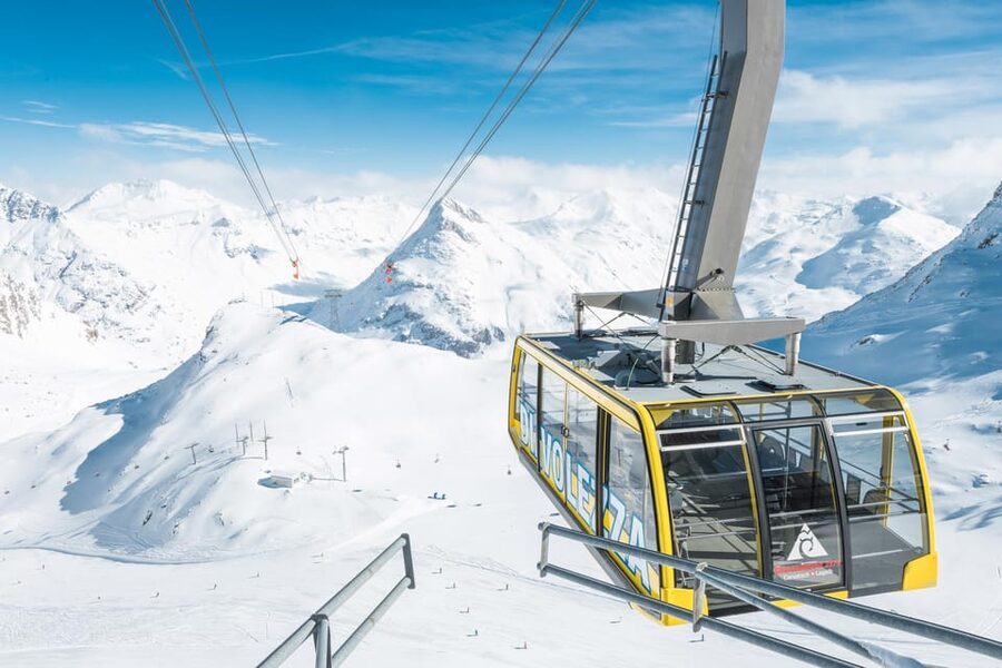 From Milan: Bernina Red Train & Lunch with Mountain Views - Milan pick-up and the long-day rhythm
