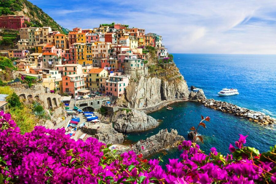 From Milan: Cinque Terre with Portovenere and Boat Cruise - Portovenere on foot (and what happens if conditions change)
