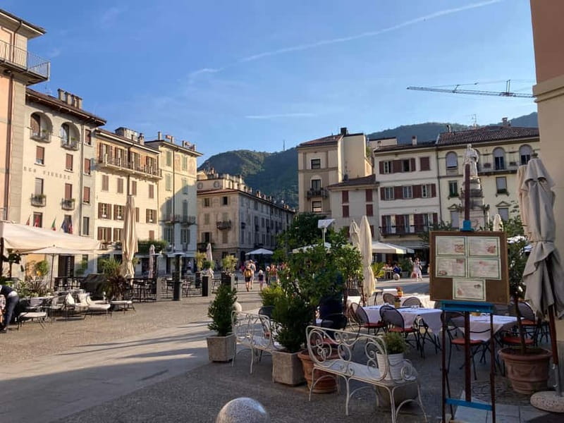 From Milan: Como, Lugano, Bellagio with Private Lake Cruise - How the Morning Works: Meeting at Piazza della Repubblica and Heading to Como
