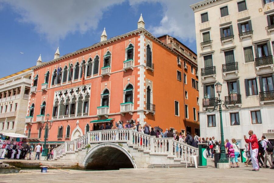 From Milan: Day Trip to Venice with Guided City Tour - Lagoon boat ride: seeing Venice from the water without a gondola budget
