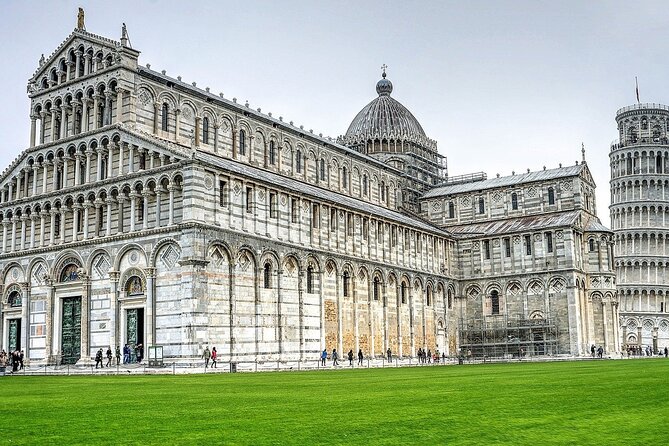 From Milan: Discover Florence & Pisa on an Exciting Full-Day Tour - Pisa by train: Piazza dei Miracoli and the leaning tower story