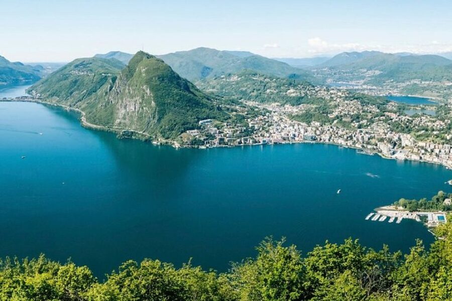 From Milan: Full-Day Trip to Como and Bellagio - Guides and audio: why the storytelling changes how you see the lake
