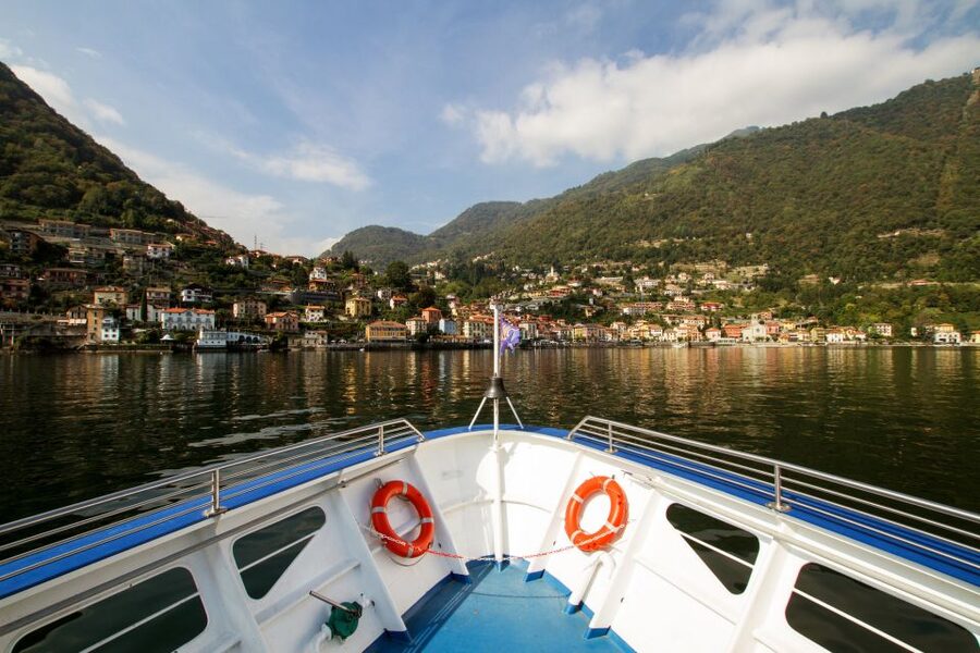 From Milan: Lake Como, Bellagio & Varenna with Private Boat - Ferries, Crowds, and Keeping the Day Stress-Free