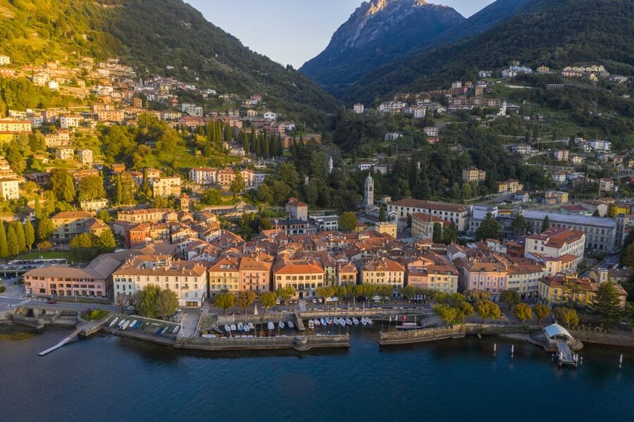 From Milan: Varenna, Bellagio, and Como Day Trip - Como Cathedral and the Lakeside Promenade in 1 Hour