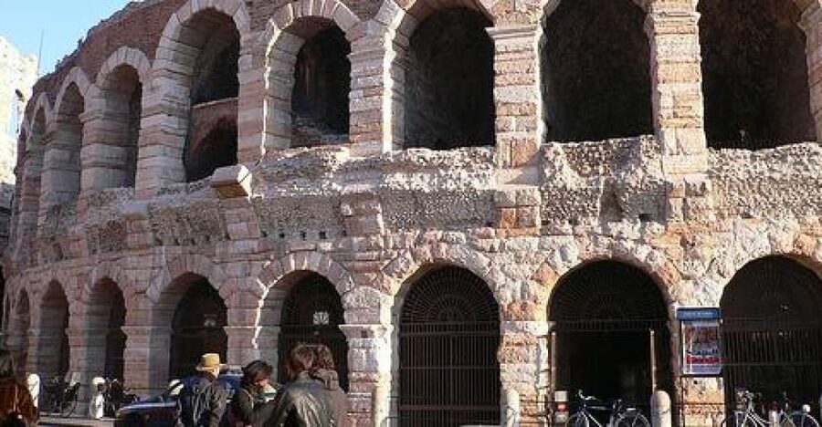 From Milan: Verona and Lake Garda Guided Day Trip - Meeting the bus in Milan: Zani Viaggi at Largo Cairoli