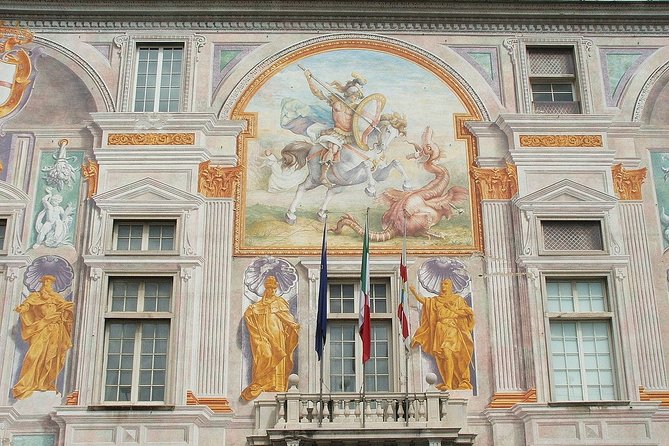 Genoa, private tour from Milan - Churches, ducal power, and the Saint Mary stop: how the center connects