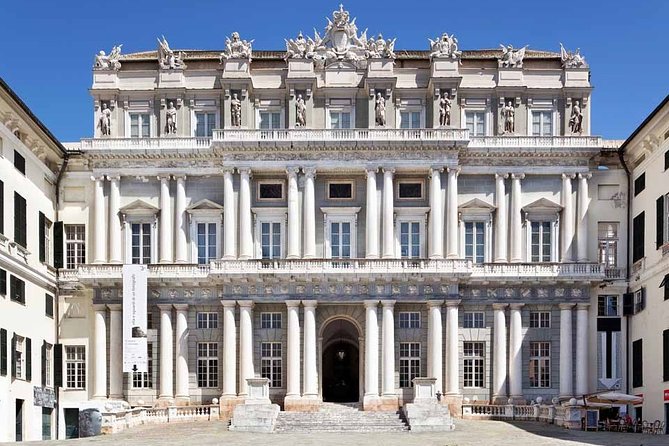 Genoa, private tour from Milan - Porto Antico and Palazzo di San Giorgio: harbor atmosphere on foot
