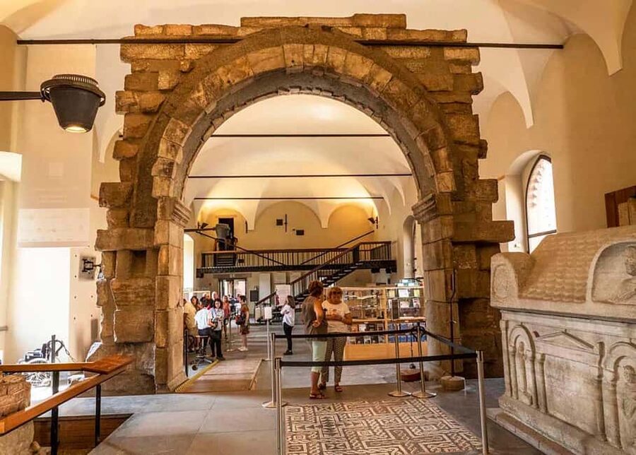 Guided Tour: Discover Sforza Castle and Michelangelo's Art - Should You Book This Milan Renaissance Tour?