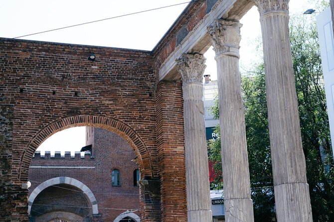 Highlights and hidden gems of Milan Bike Tour - Teatro alla Scala from the outside: class, history, and good framing