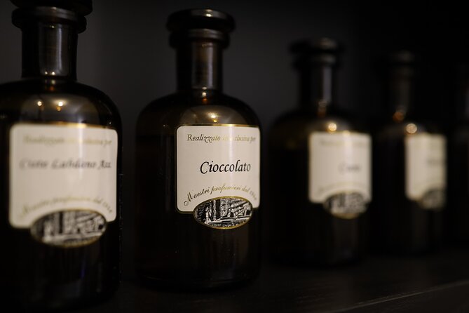 Italian Perfume Workshop in Milan - Creating your custom perfume: layering until it feels personal