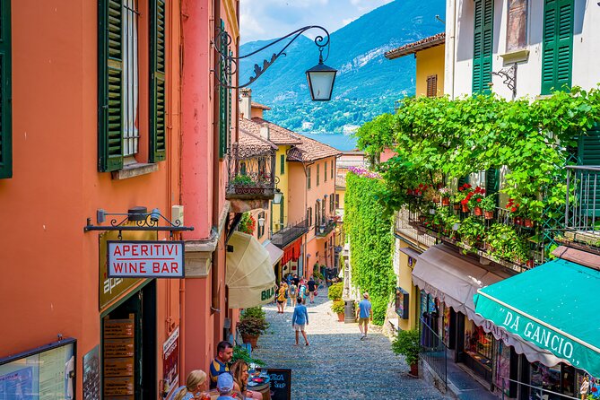 Italy and Switzerland Day Trip: Lake Como, Bellagio & Lugano from Milan - Bellagio free time: walking the lanes at a tourist-friendly tempo