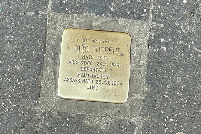 Jewish Guided Tour in Milan - Piazza del Duomo: Learning Shared Symbols Without Guesswork