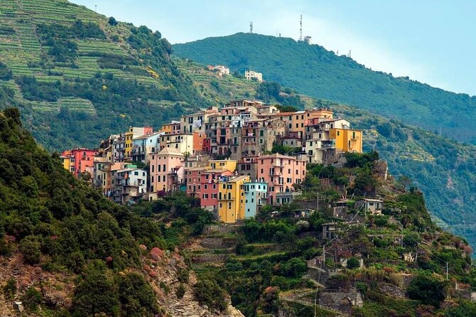 Ligurian Colors, Cinque Terre Full Day Private Transfer Excursion From Milan - Vernazza: where sea-and-rock feels like the main character