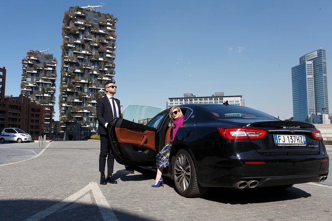 LINATE - MILANO airport transfer with private Luxury Car - Flight Delay Tracking and the 60-Minute Waiting Buffer