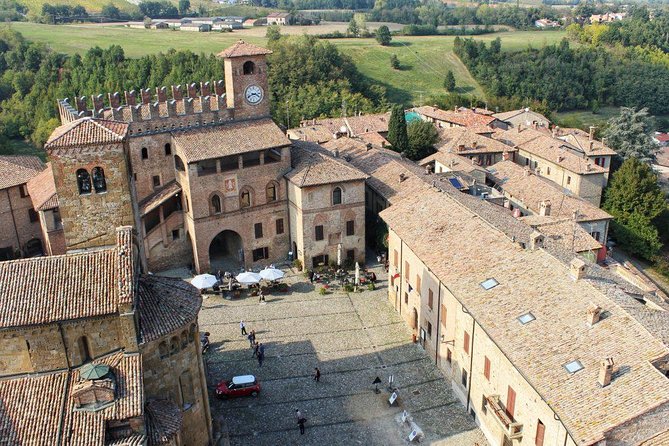 Medieval villages & Cremona Stradivari's town, tour from Milan - Milan to Cremona: why this day trip works