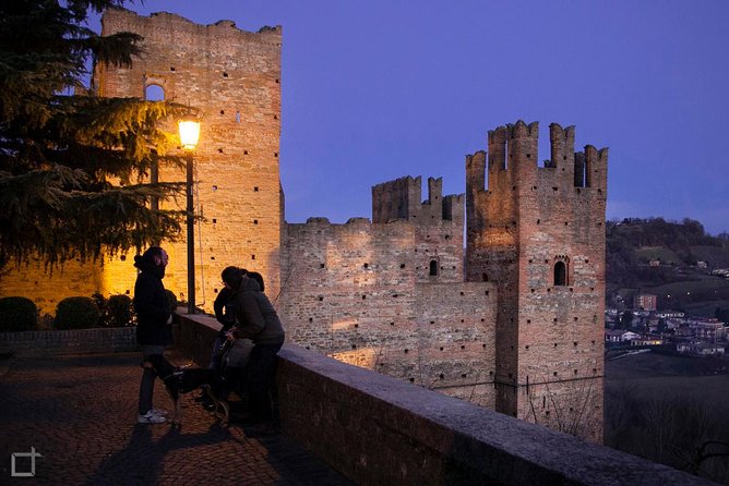 Medieval villages & Cremona Stradivari's town, tour from Milan - The wine, cheese, and meat tasting (and how to time it)