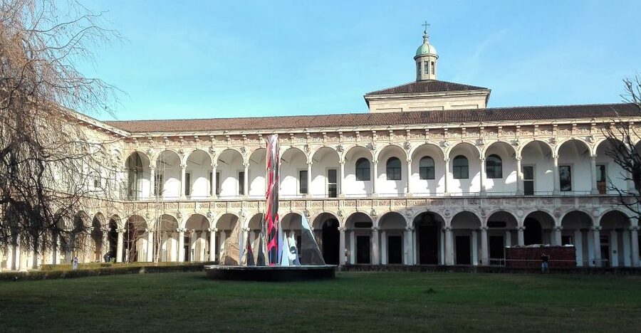 Milan 3–Hour Cultural Bike Tour - Meeting at Stazione Centrale and rolling out like you know Milan
