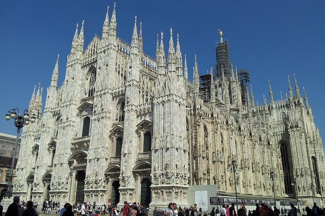 Milan, a city of art an history. Classic tour of Milan - Teatro alla Scala: Theater History in a Short, Focused Visit