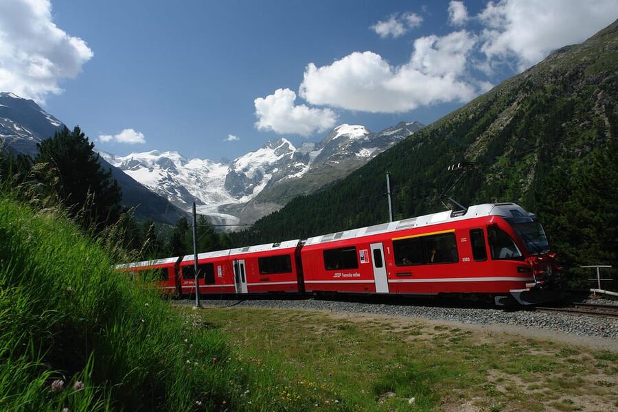 Milan: Bernina and Glacier Train Tickets & Sankt Moritz Tour - St. Moritz: the Top of the World time block you’ll use