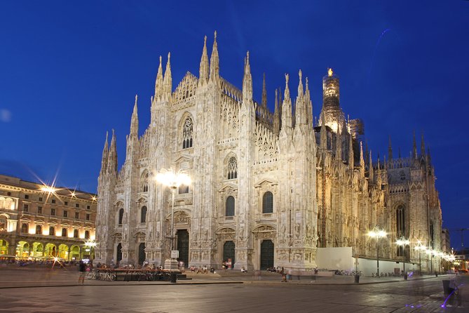 Milan: Best of Skip-the-Line Duomo Rooftops Guided Tour - Climbing the final stairs: what to wear and what to expect
