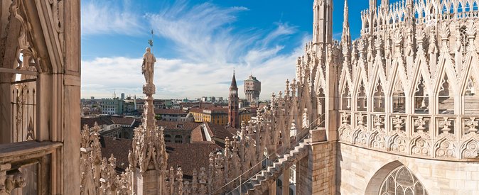 Milan: Best of Skip-the-Line Duomo Rooftops Guided Tour - Group flow and terrace bottlenecks: the tradeoff for small-window access