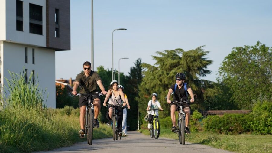 Milan: Bike Tour with Picnic on the turtle lake - Davide’s local angle: why the guidance feels personal