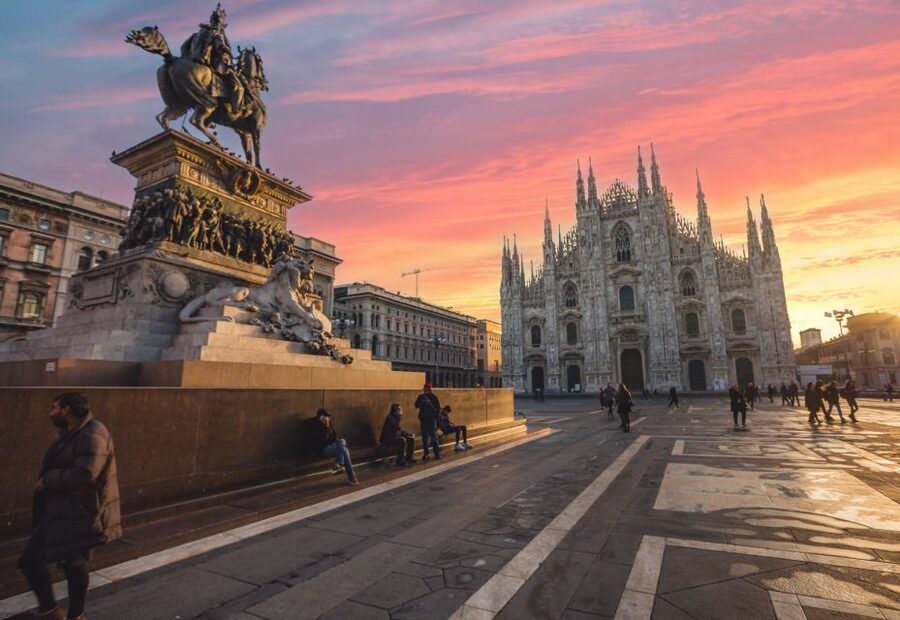 Milan Cathedral, Sforza Castle and Michelangelo’s Pietà Tour - Sforza Castle interiors: Leonardo’s connections you’ll actually notice