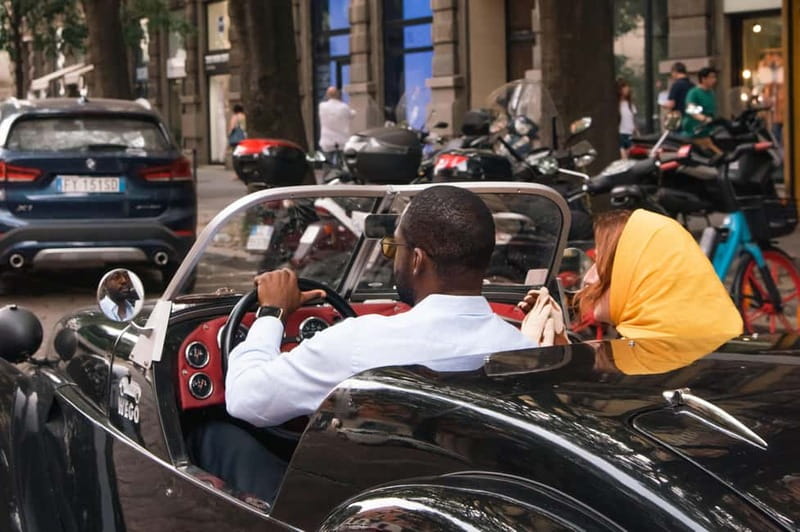 Milan: City Highlights Private Tour by Vintage Car - Piazza Venticinque Aprile and the Princely Meeting Point