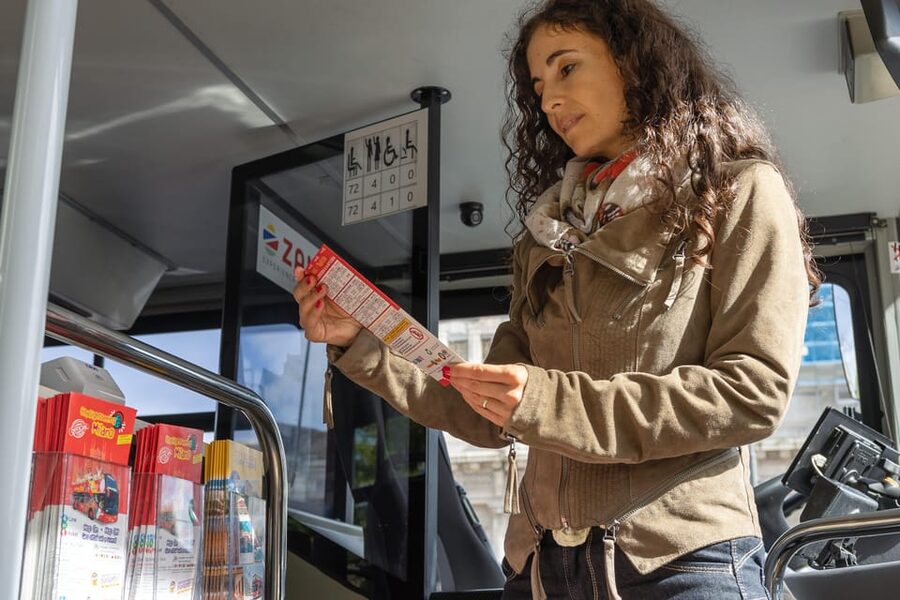 Milan: City Sightseeing Hop-On Hop-Off Bus with Audio Guide - Smart planning tips to avoid common headaches