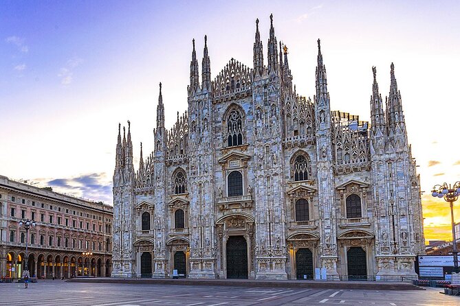 Milan City Walking Tour Experience - Stop 3: Piazza Mercanti for a medieval snapshot