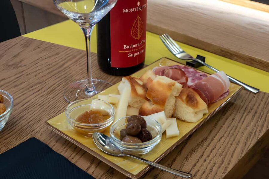 Milan: Dinner and Wine Tasting Experience - Why the Two-Hour Timing Feels Better Than a Full Evening