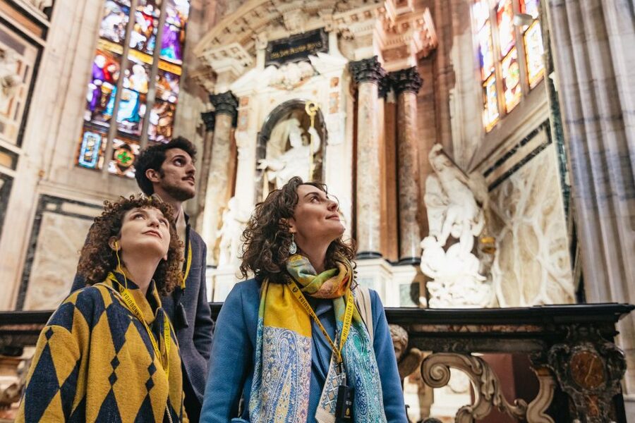 Milan: Duomo Rooftop and Cathedral Guided Tour with Tickets - Getting started at Piazza del Duomo (and why it matters)